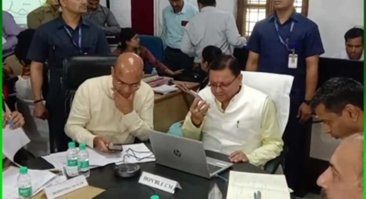 उत्तराखंड में चारधाम यात्रा से पहले की गई मॉक ड्रिल, सीएम धामी भी हुए शामिल उत्तराखंड में चारधाम यात्रा से पहले की गई मॉक ड्रिल, सीएम धामी भी हुए शामिल